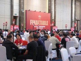 【EV扑克】GAKC皇冠杯廊坊站|高能炸场!主赛半决赛162人角逐,17人晋级决赛,包喜豪3815000记分牌成为CL【365娱乐资讯网】