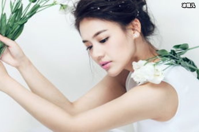 她出道二十余年，凭什么拿到影后？