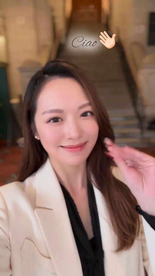 29岁TVB女星宣布港大硕士毕业！连拍戏、整头发、吃饭都在学习！