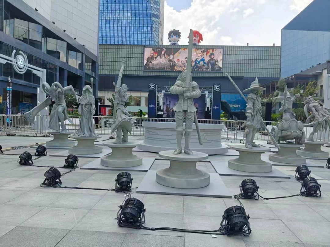 所有人都不看好这场顶着台风的展会，可偏偏它最争气